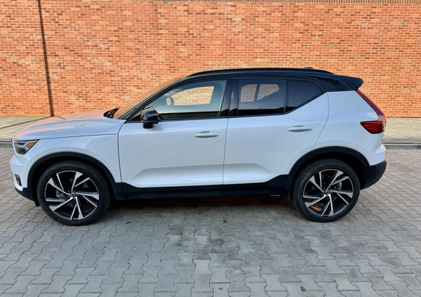 Volvo XC 40 cena 149990 przebieg: 9300, rok produkcji 2021 z Pabianice małe 407